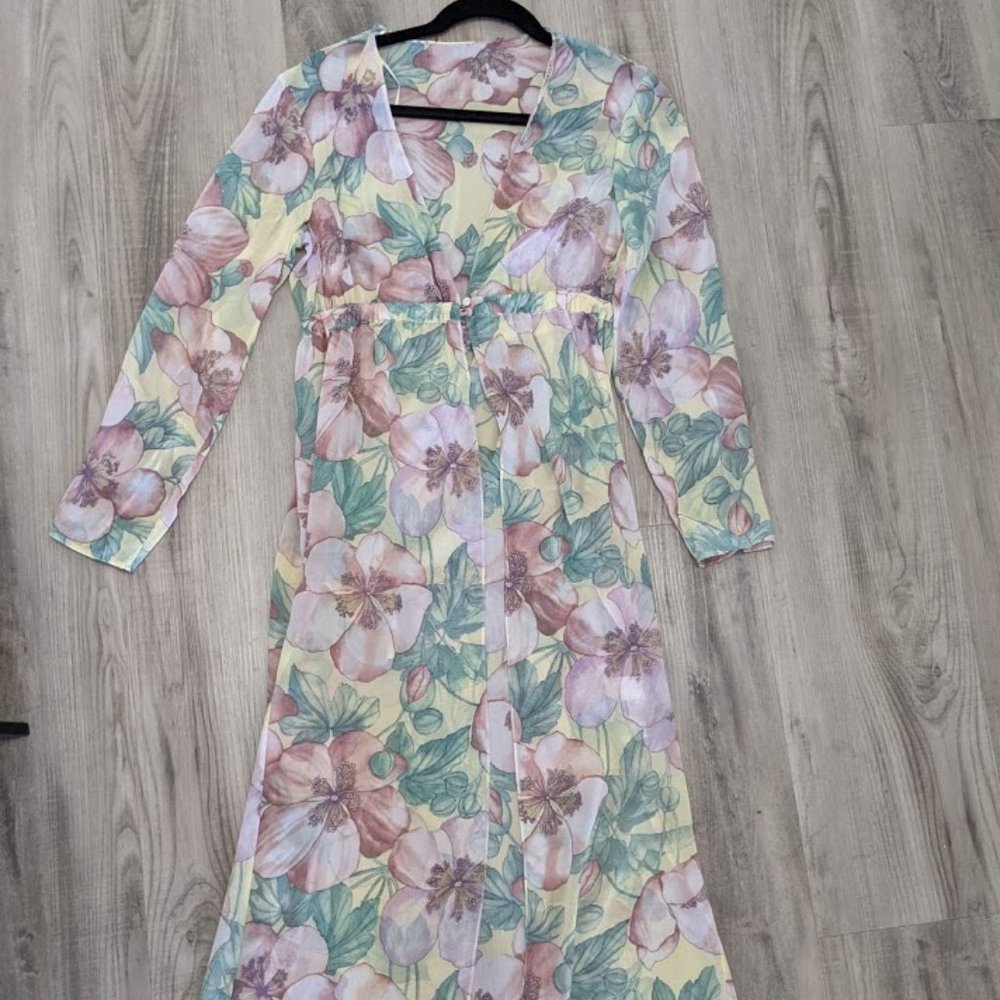 Sugar Lips Floral Beach Cover up